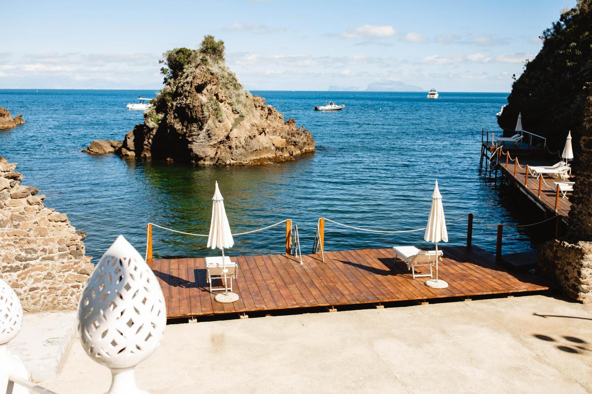 Strand Hotel Delfini Ischia Extérieur photo